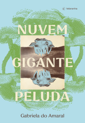 Nuvem gigante peluda